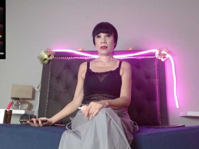 CharlotteLemke's BongaCams show and profile