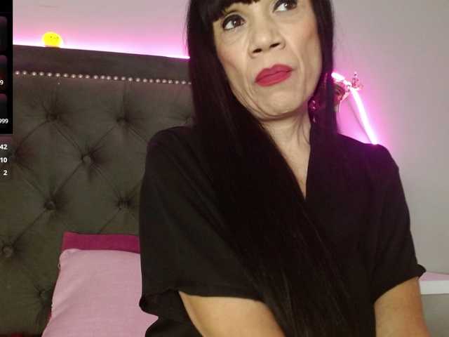 CharlotteLemke's BongaCams show and profile