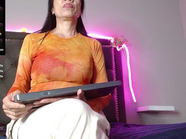 CharlotteLemke's BongaCams show and profile