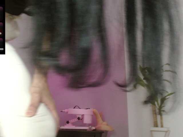 CharlotteLemke's BongaCams show and profile