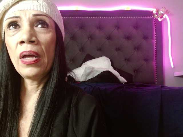 CharlotteLemke's BongaCams show and profile