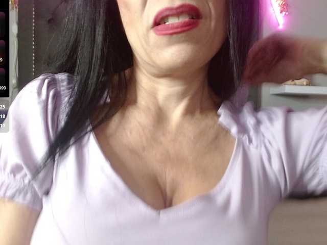 CharlotteLemke's BongaCams show and profile