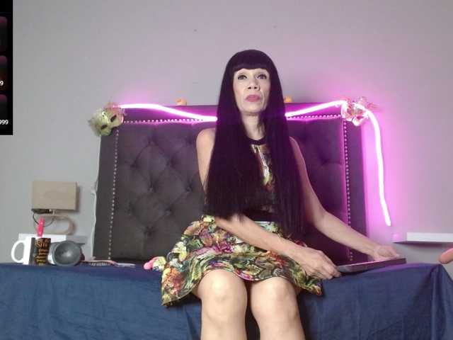 CharlotteLemke's BongaCams show and profile