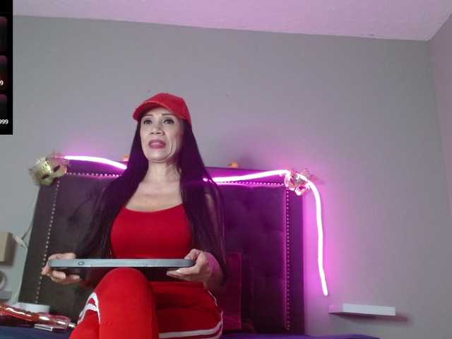 CharlotteLemke's BongaCams show and profile