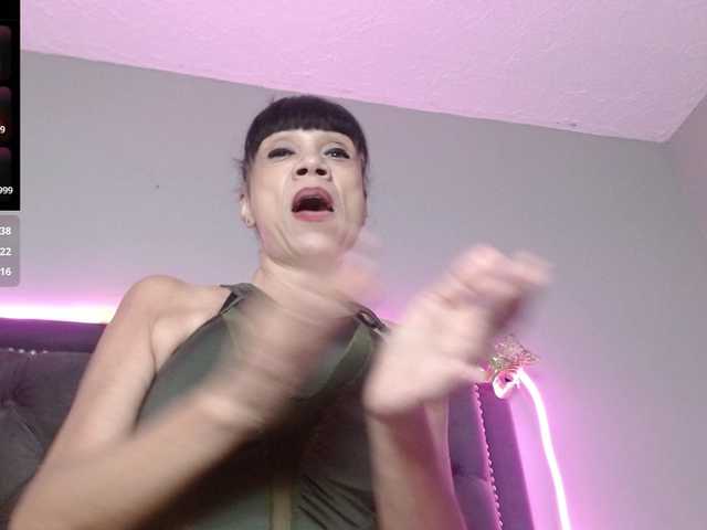 CharlotteLemke's BongaCams show and profile