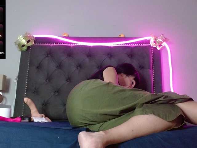 CharlotteLemke's BongaCams show and profile