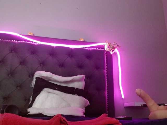 CharlotteLemke's BongaCams show and profile