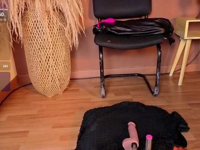 jacki-O's BongaCams show and profile