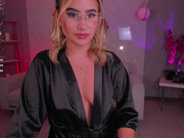 AnnaBrooks's BongaCams show and profile