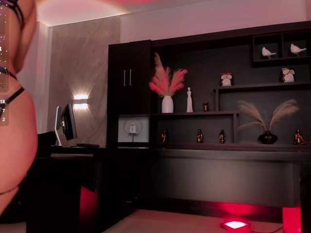 AnnaBrooks's BongaCams show and profile