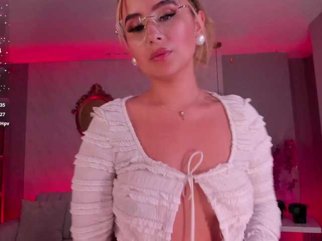 AnnaBrooks's BongaCams show and profile