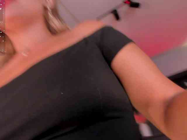 AnnaBrooks AnnaBrooks