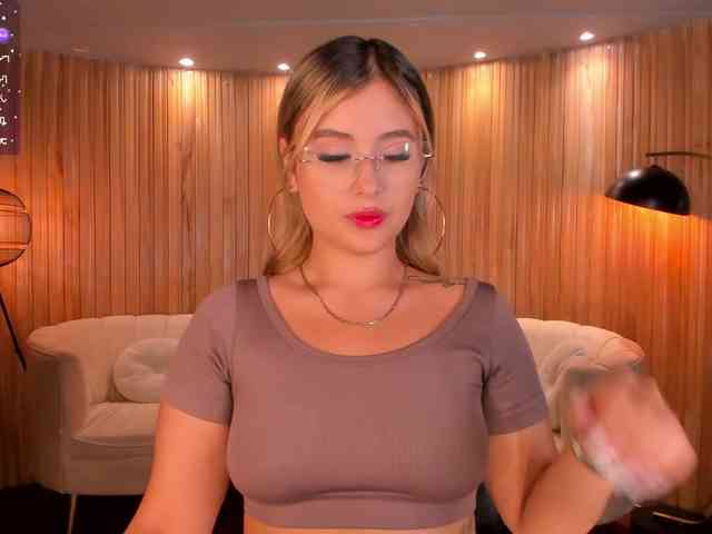 AnnaBrooks webcam