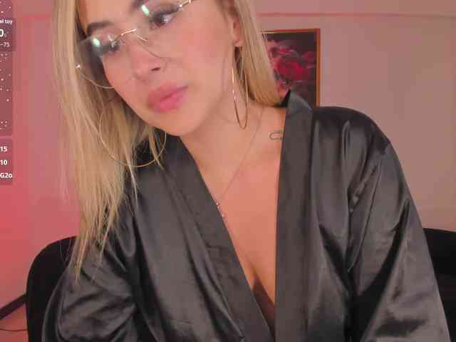 AnnaBrooks AnnaBrooks