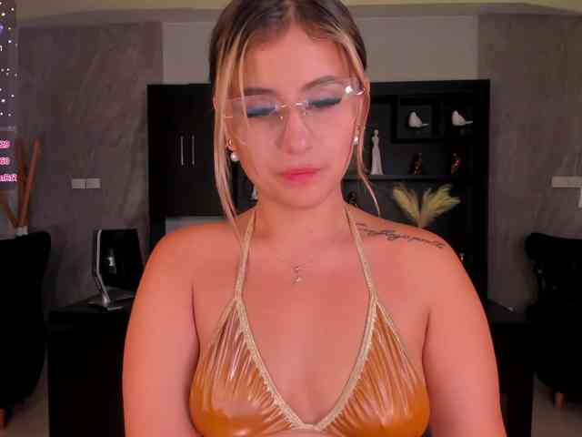 AnnaBrooks webcam