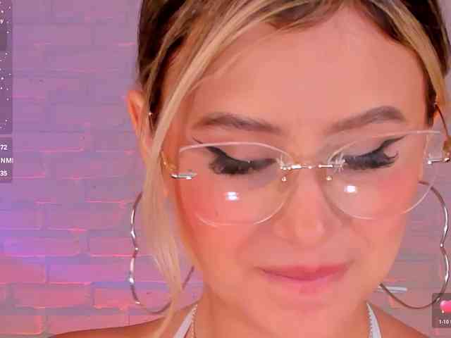 AnnaBrooks webcam