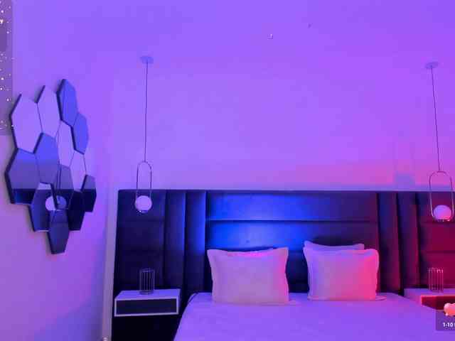 AnnaBrooks AnnaBrooks