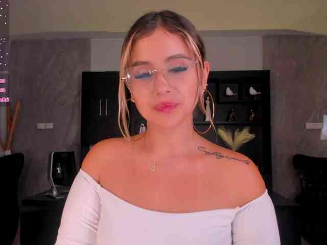 AnnaBrooks webcam