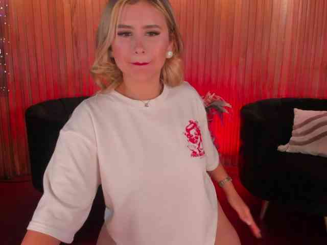 AnnaBrooks AnnaBrooks