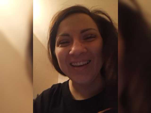 SonyaManya's BongaCams show and profile