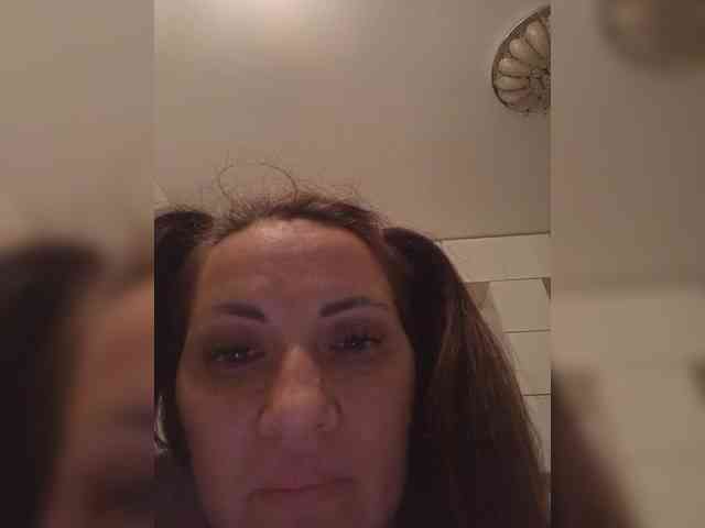 SonyaManya webcam