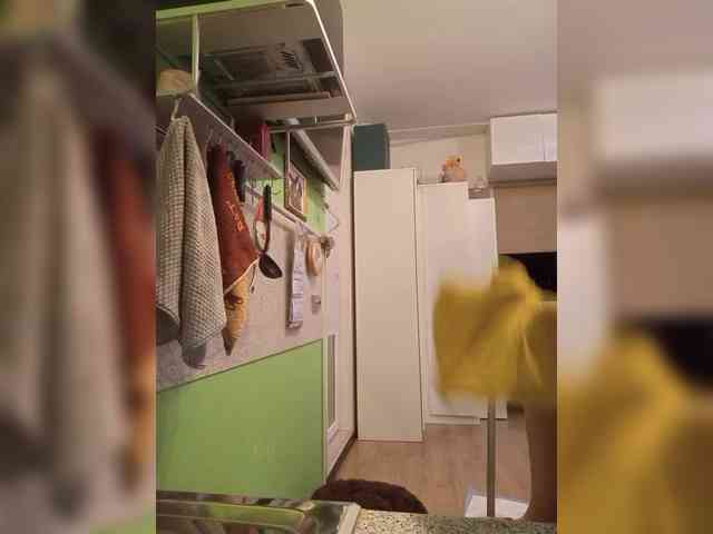 SonyaManya webcam