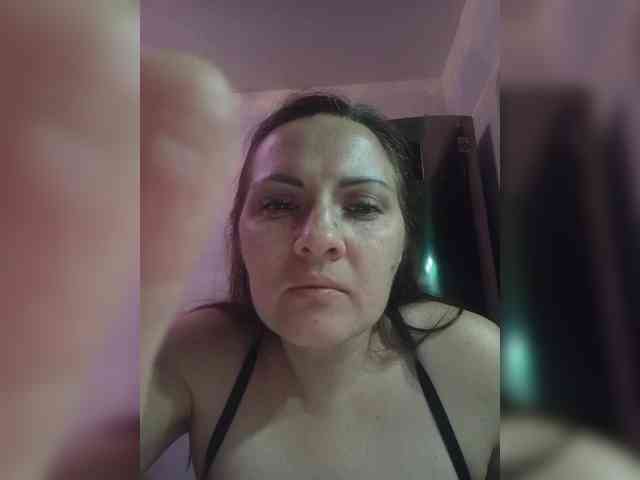 SonyaManya webcam