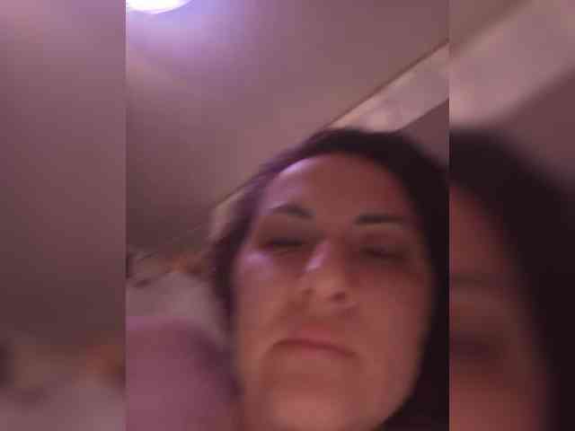 SonyaManya webcam