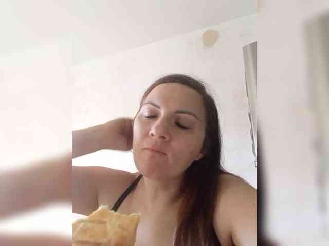 SonyaManya webcam