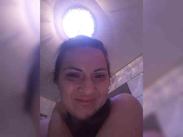 SonyaManya webcam