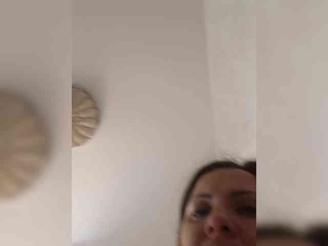 SonyaManya webcam