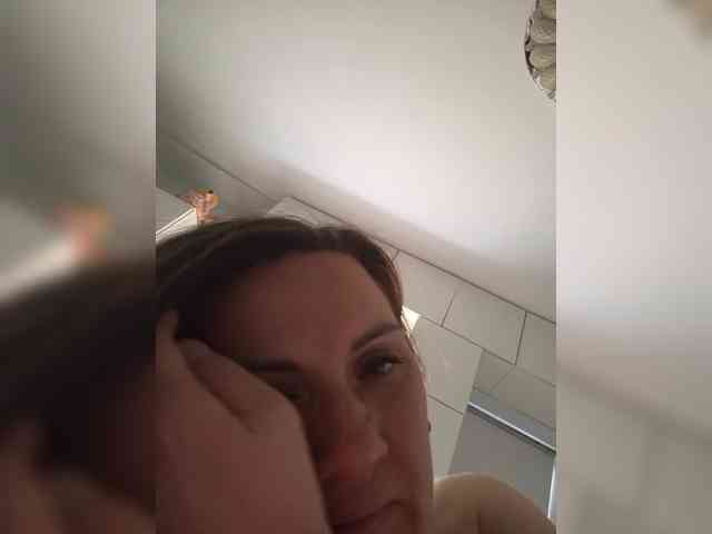 SonyaManya webcam