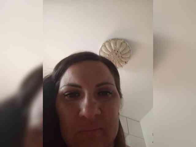 SonyaManya webcam