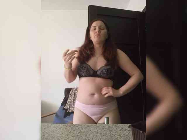 SonyaManya webcam