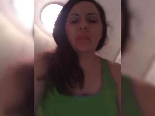 SonyaManya webcam