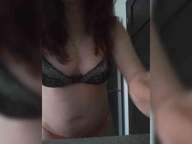 SonyaManya webcam