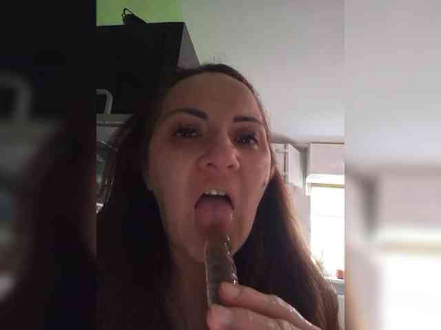 SonyaManya webcam