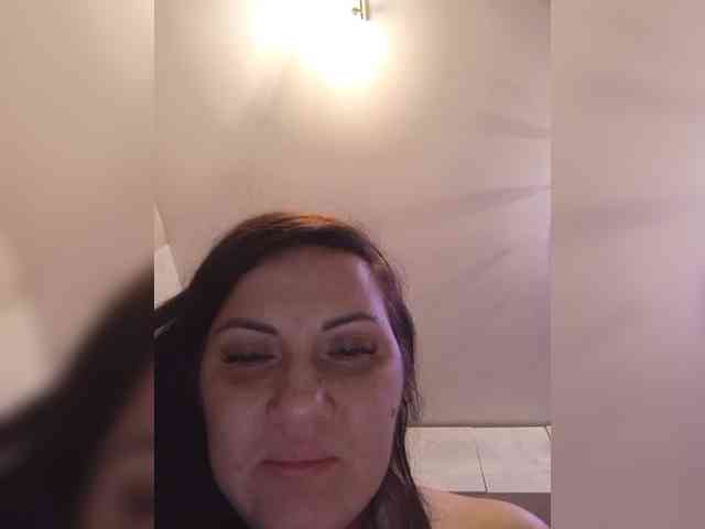 Live Sex Chat with SonyaManya (@SonyaManya)