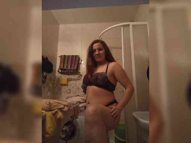 SonyaManya webcam
