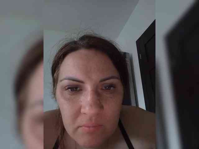 SonyaManya webcam