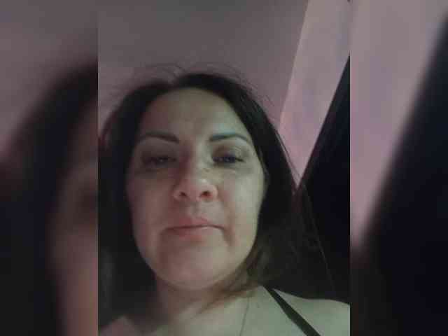 SonyaManya webcam
