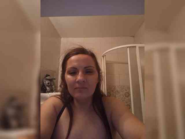SonyaManya webcam