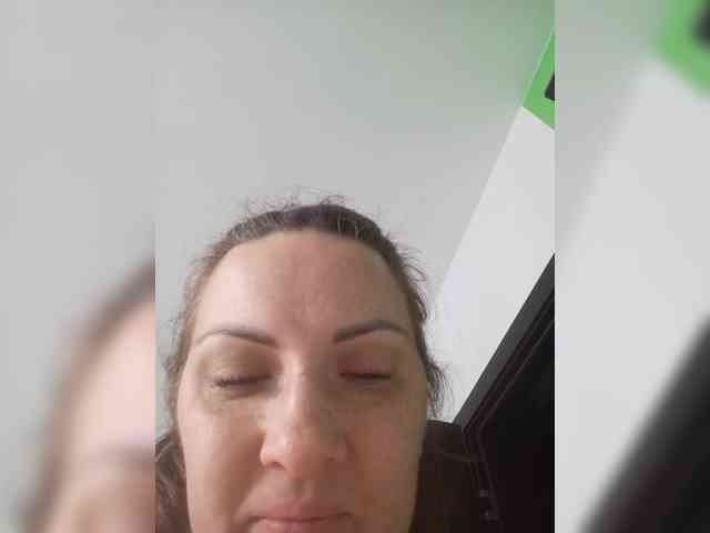 SonyaManya webcam