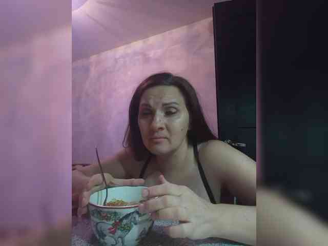 SonyaManya webcam