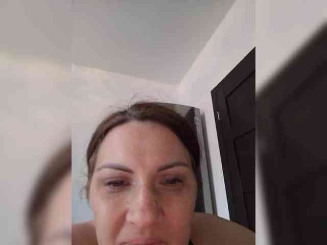 SonyaManya webcam