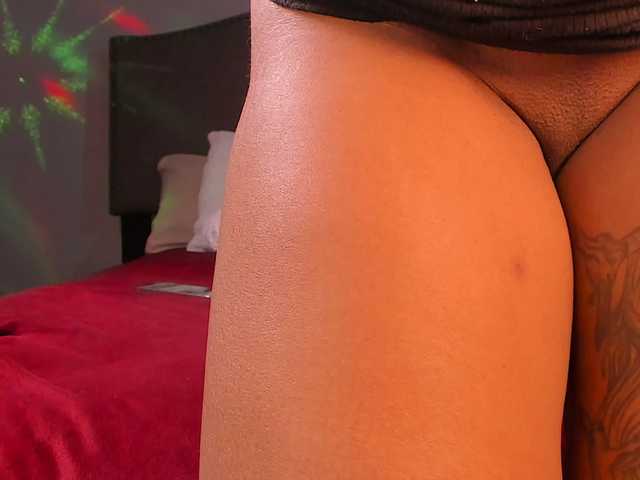 Yiauana's BongaCams show and profile