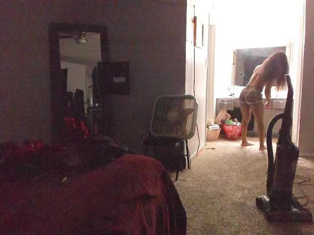 Yiauana's BongaCams show and profile