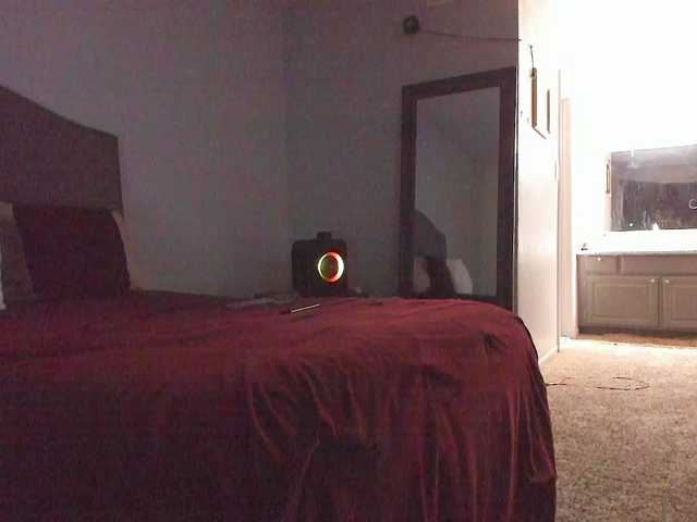 Yiauana's BongaCams show and profile