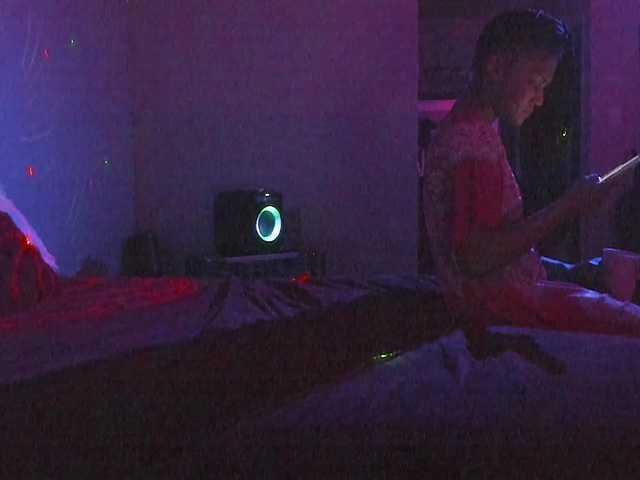 Yiauana's BongaCams show and profile