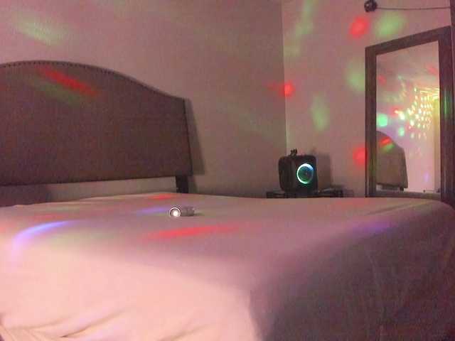 Yiauana's BongaCams show and profile